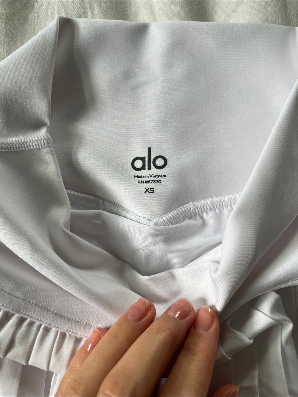 ALO Yoga White Pleated Tennis Skirt - Picture 2 of 4